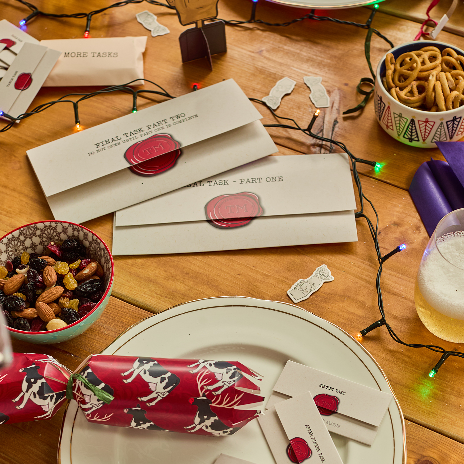 The Taskmaster Christmas Crackers 2025 - Taskmasterstore